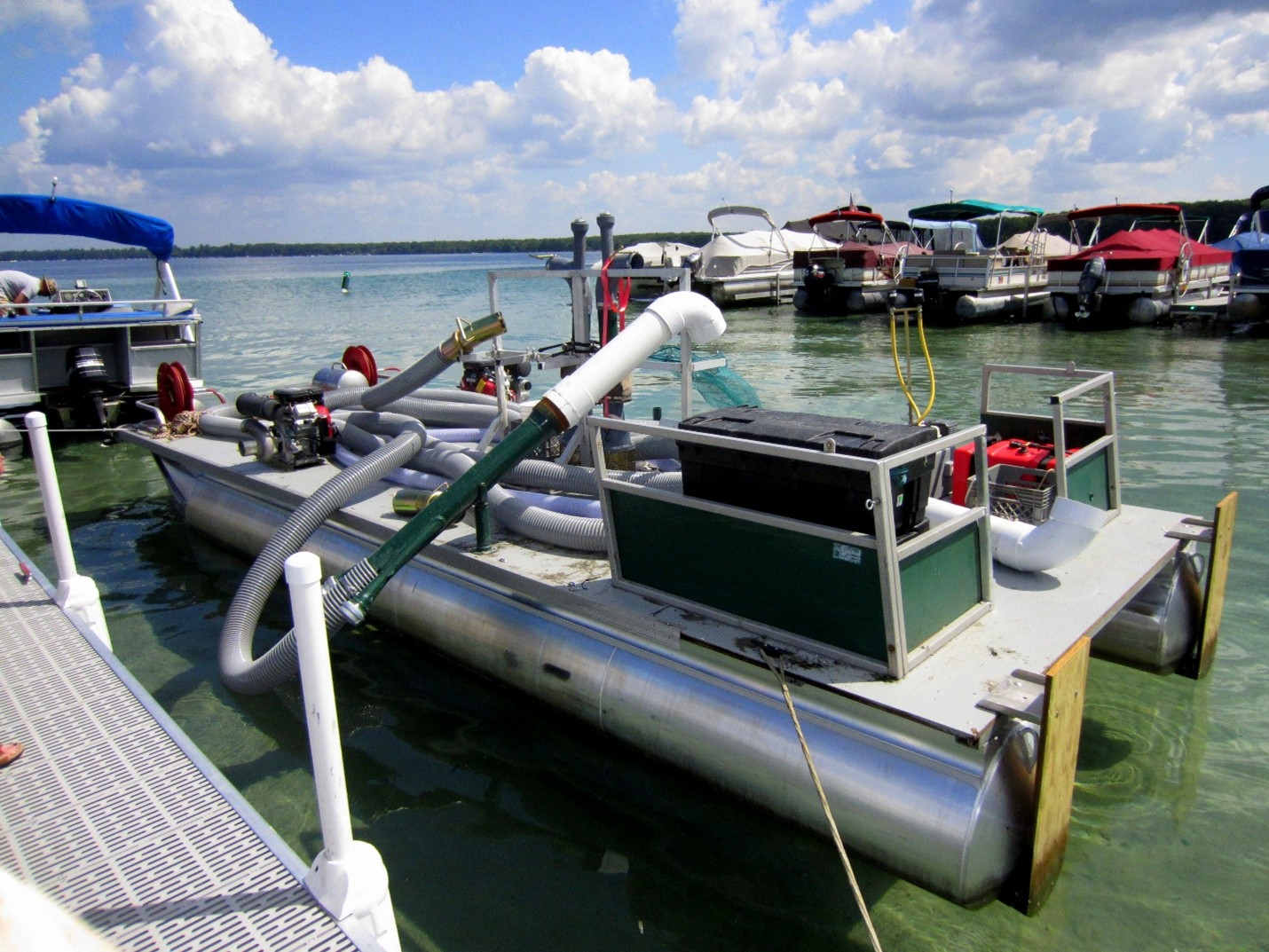 Dash boat AIS.jpg